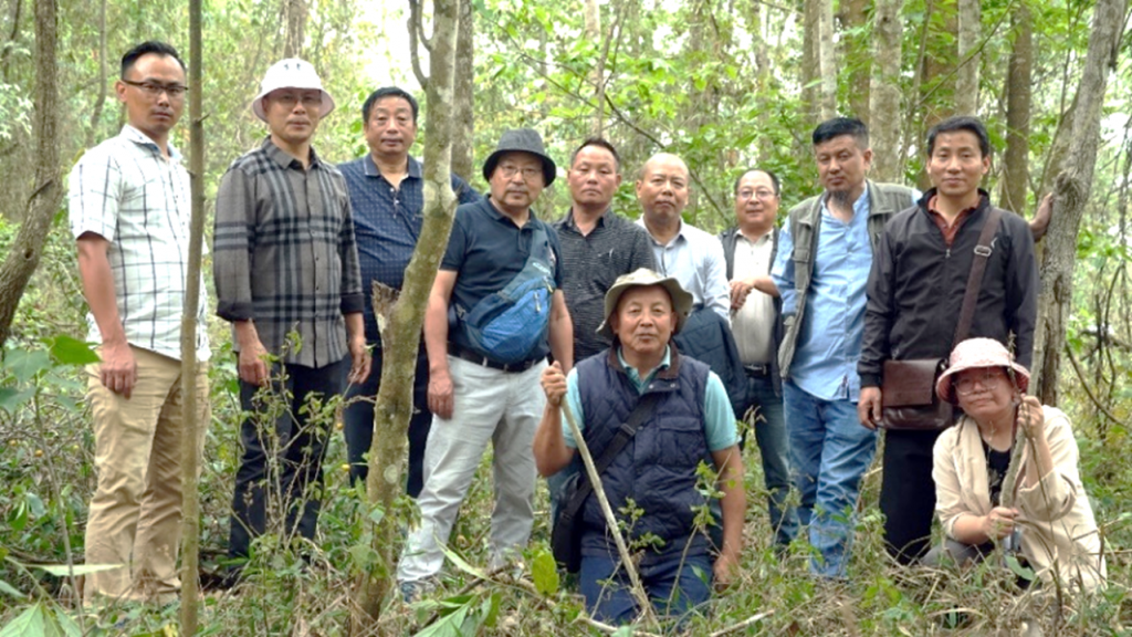 Director and Technical Experts from the SLNA inspecting project site for implementation of springs recharge work at Lozaphuhu, Phek.